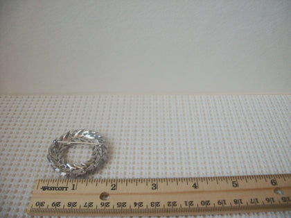 Vintage Brooch Pin Signed TRIFARI Olive Leaves Wreath Stainless Steel Silver Tone 7817