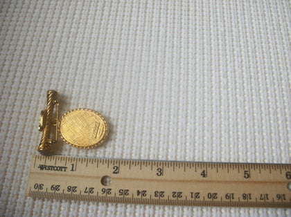 Vintage Jewelry Brooch Pin SIGNED AVON President's Club Cameo Gold Dangle