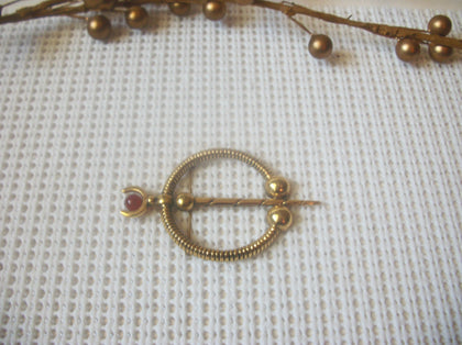 Vintage Brooch Pin, Warrior King Sword Carnelian Stone, Gold Tone 82317