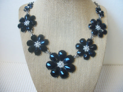 Vintage 18" - 22" Chunky Black Flowers Acrylic White Faux Pearl Silver Tone Necklace 030121