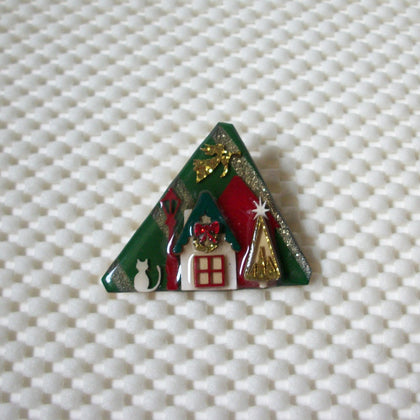Vintage Brooch Pin Lucinda House Pins, Christmas Festive Tree  Angel Cat Wreath Glitter 61318