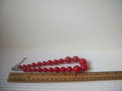Vintage 14" - 17" Gorgeous Bright Red Acrylic Beads Necklace 31017