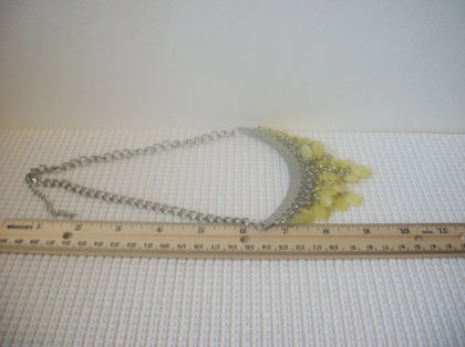 Vintage 18" - 22" Yellow Acrylic Beads Silver Tone Bar Necklace 030121