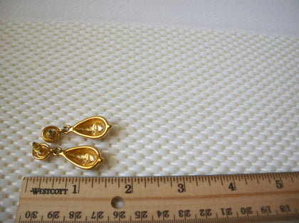 Vintage Signed NAPIER Pierced Earrings Gold Tone Metal Dangle Design 51016