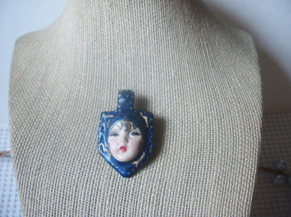 Vintage Figural Fortune Teller Ceramic Brooch Pin 5817