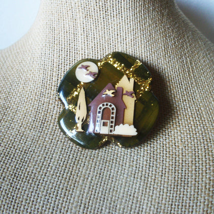 Vintage Lucinda House Pins olive Gold Little Castle Home Birds Flying Glitter 021321