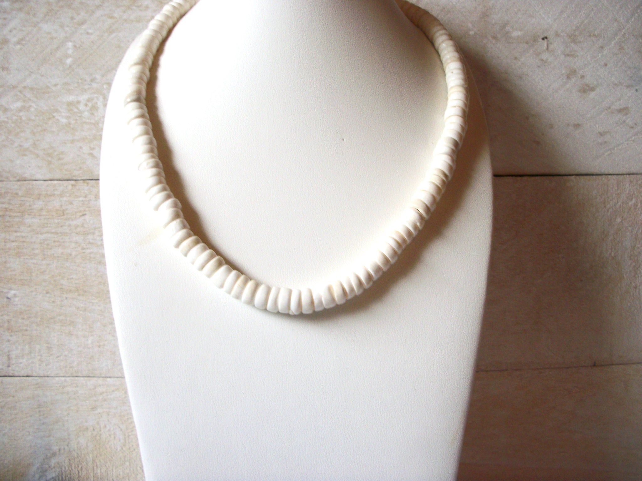 White Puka Shell Necklace 51520
