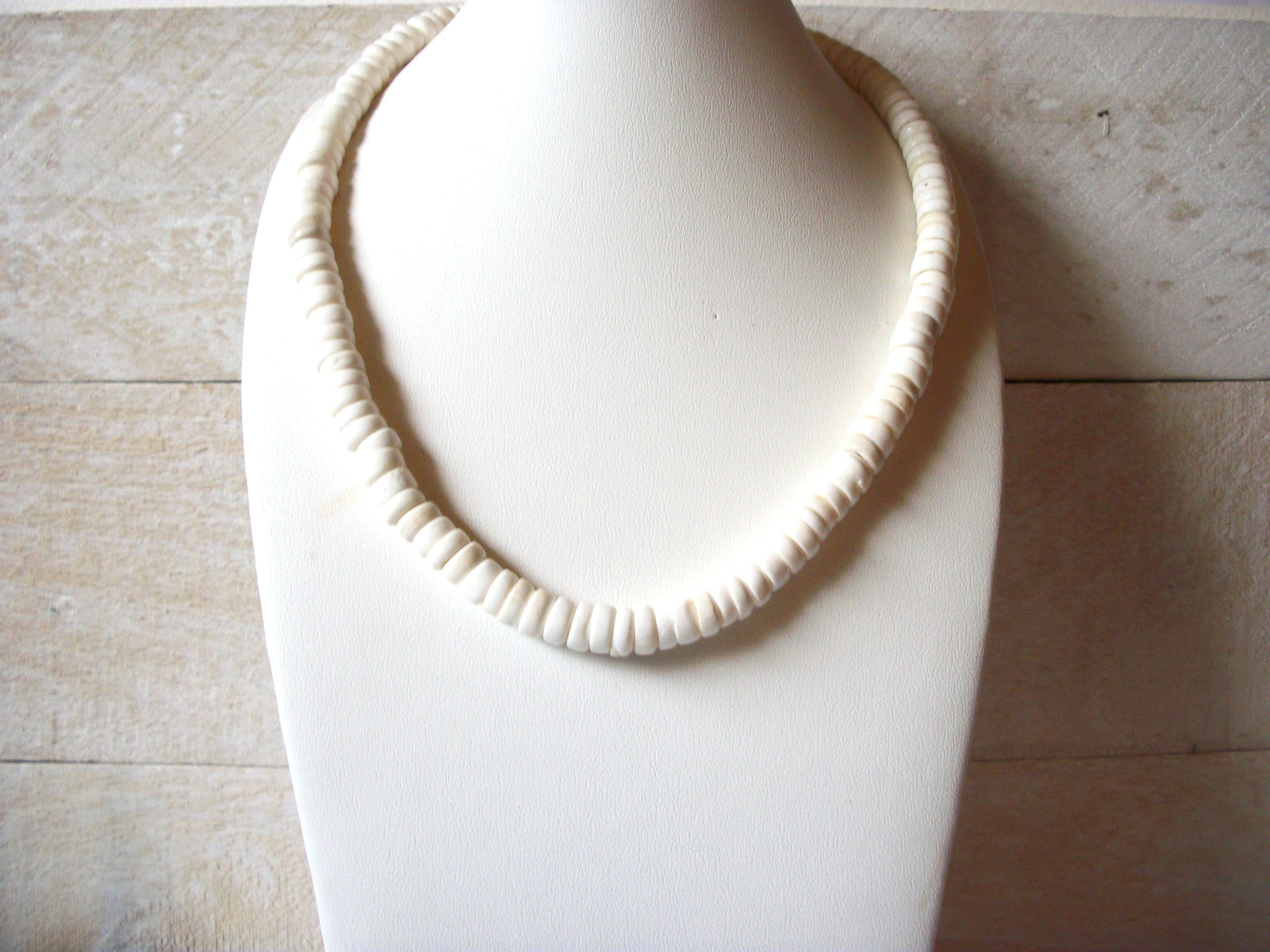 White Puka Shell Necklace 51520