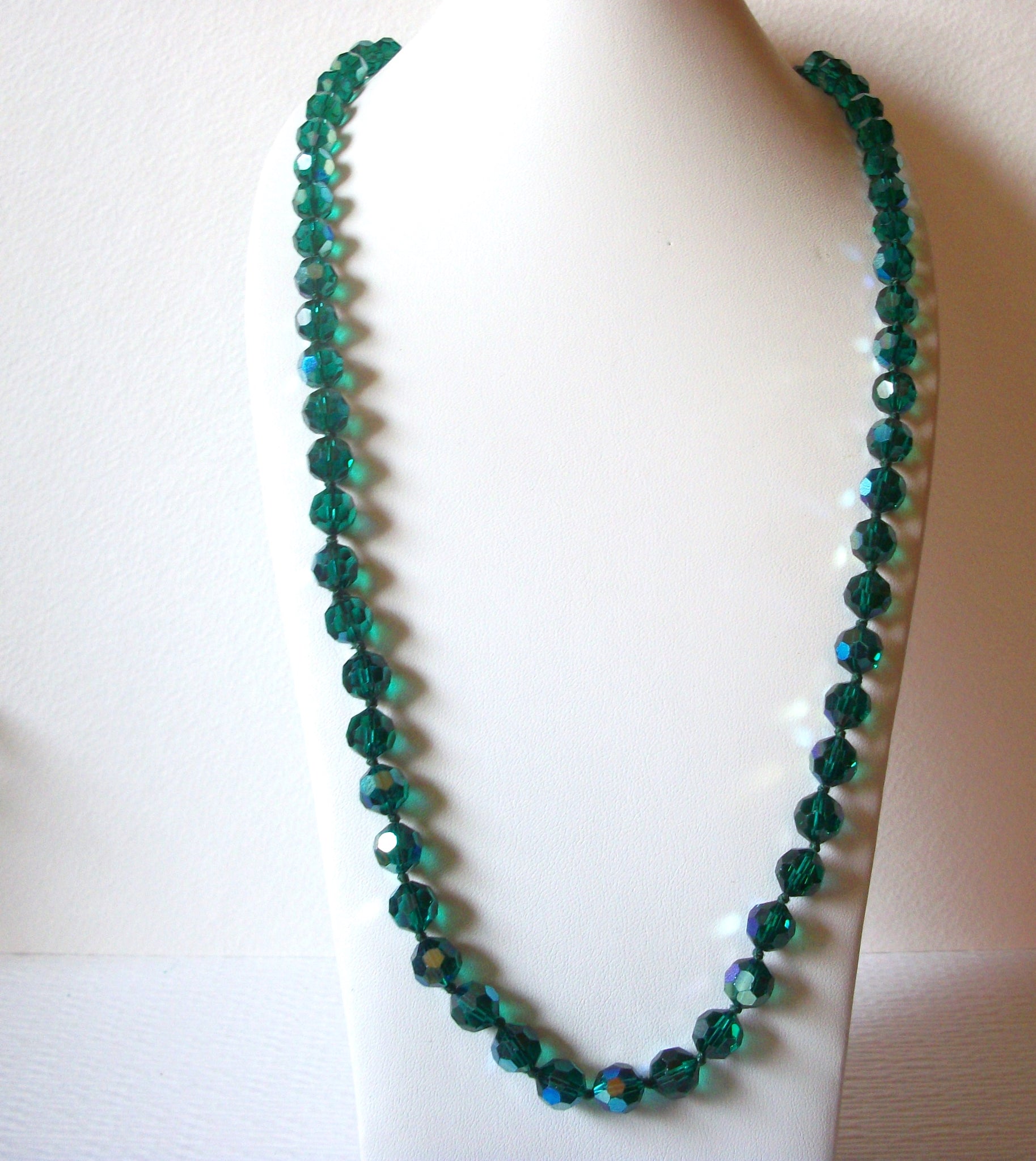 Vintage Teal Green Czech Glass 34" Necklace 80417