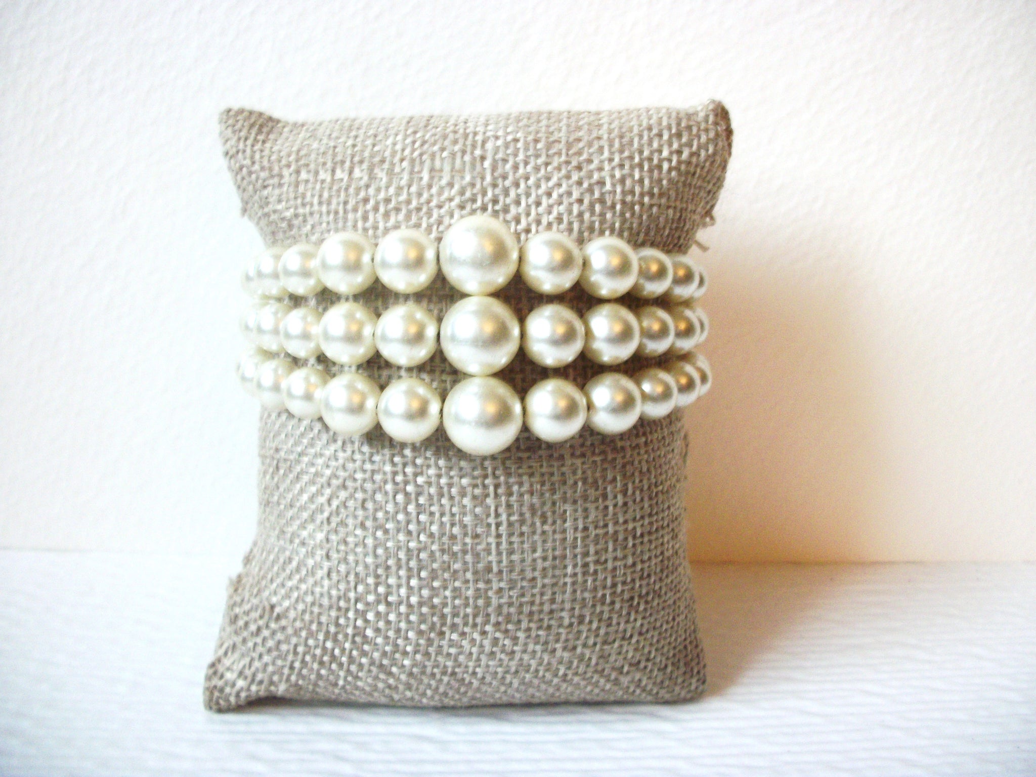 Vintage Wide Faux Pearl Wrap Around Bracelet 22617