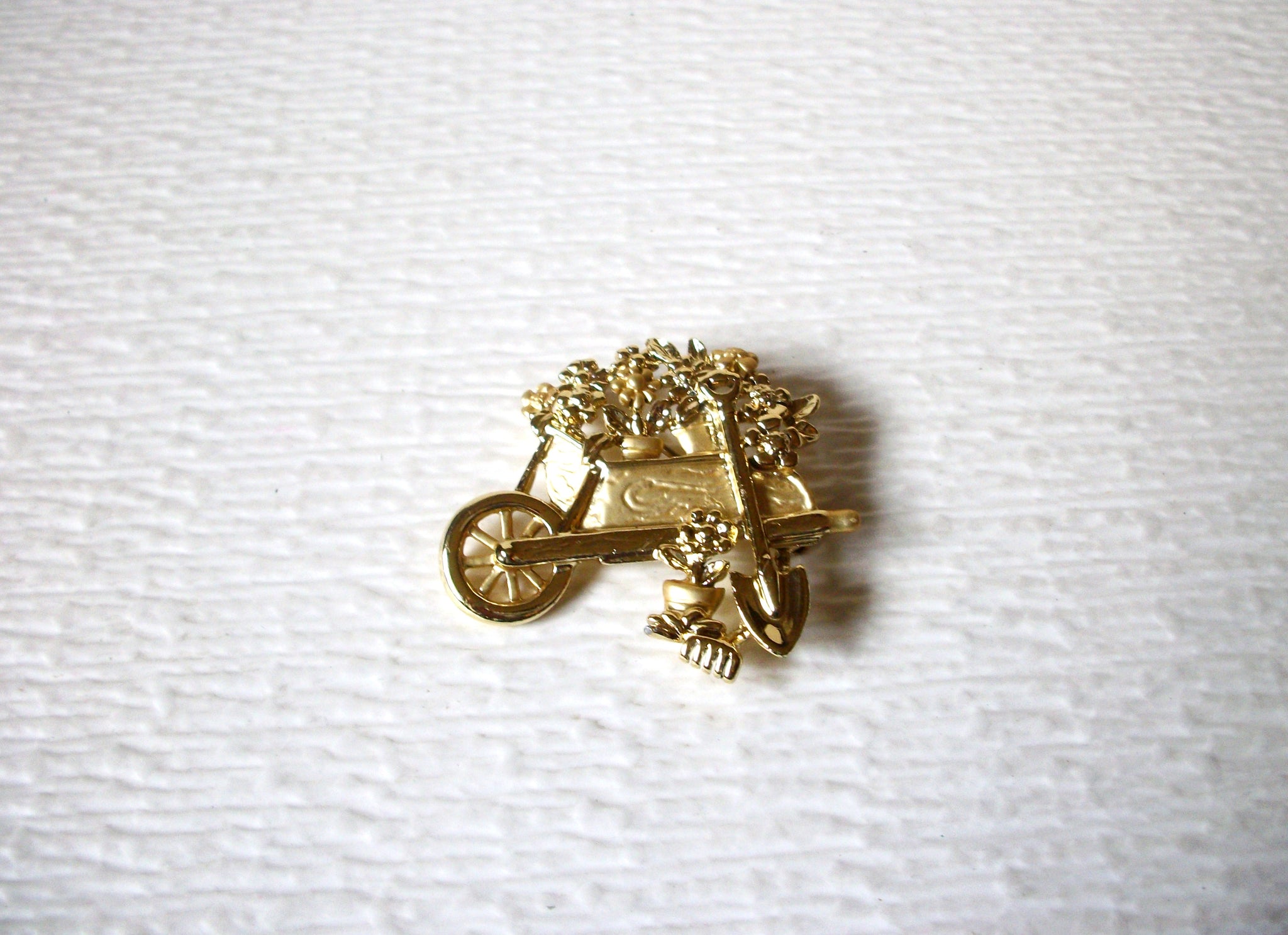 Vintage Gold Toned Gardner Tool Flowers Brooch Pin 122916