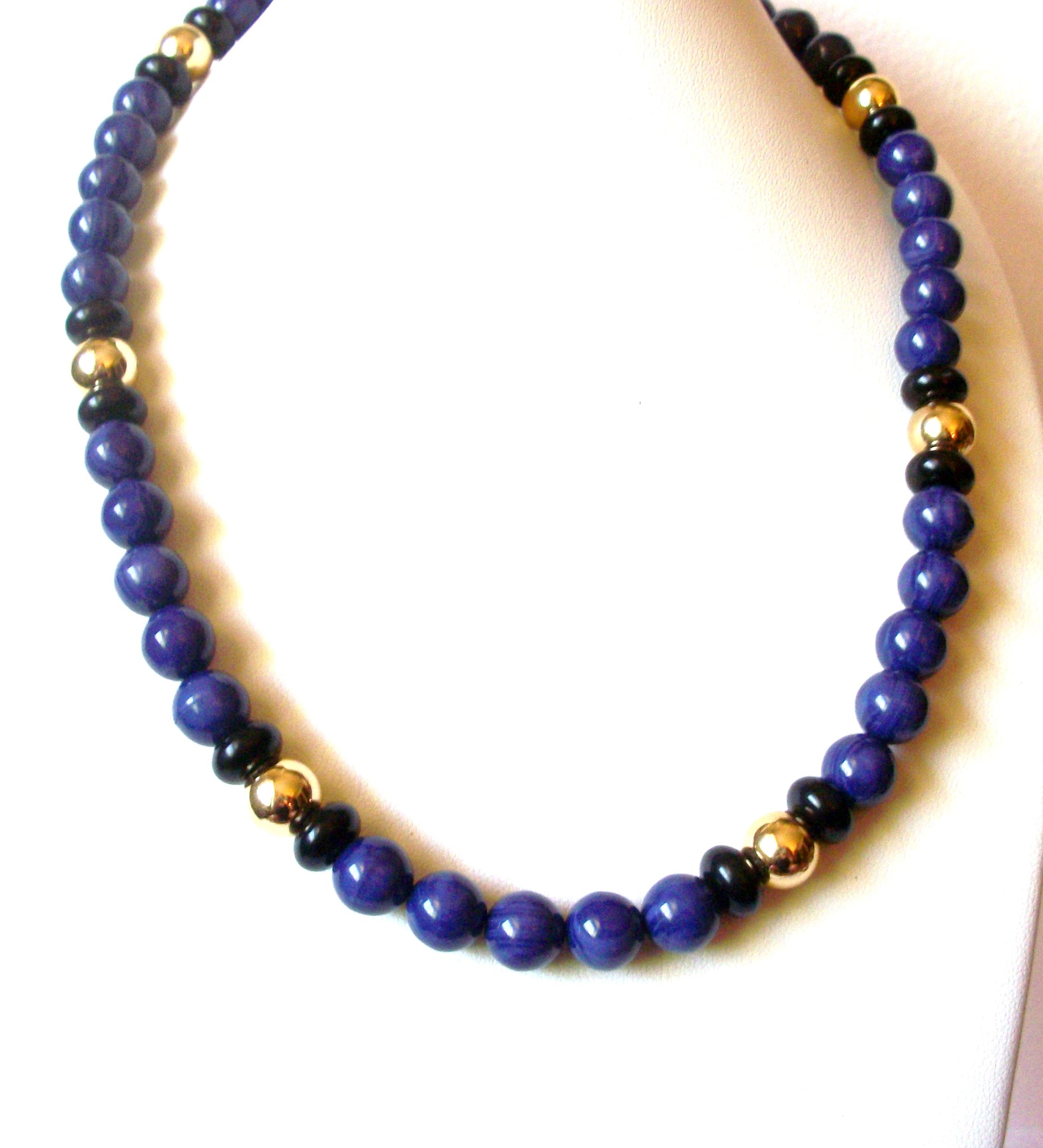 JOAN'S COLLECTIBLE Gold Purple Black Necklace 122920