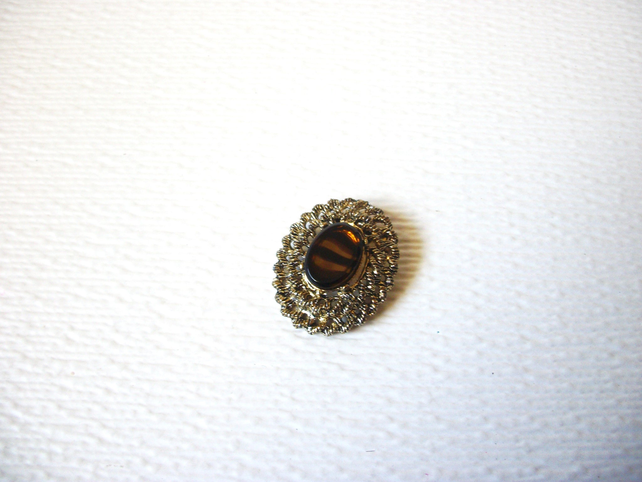 Tiger Striped Glass Vintage Brooch Pin 123020