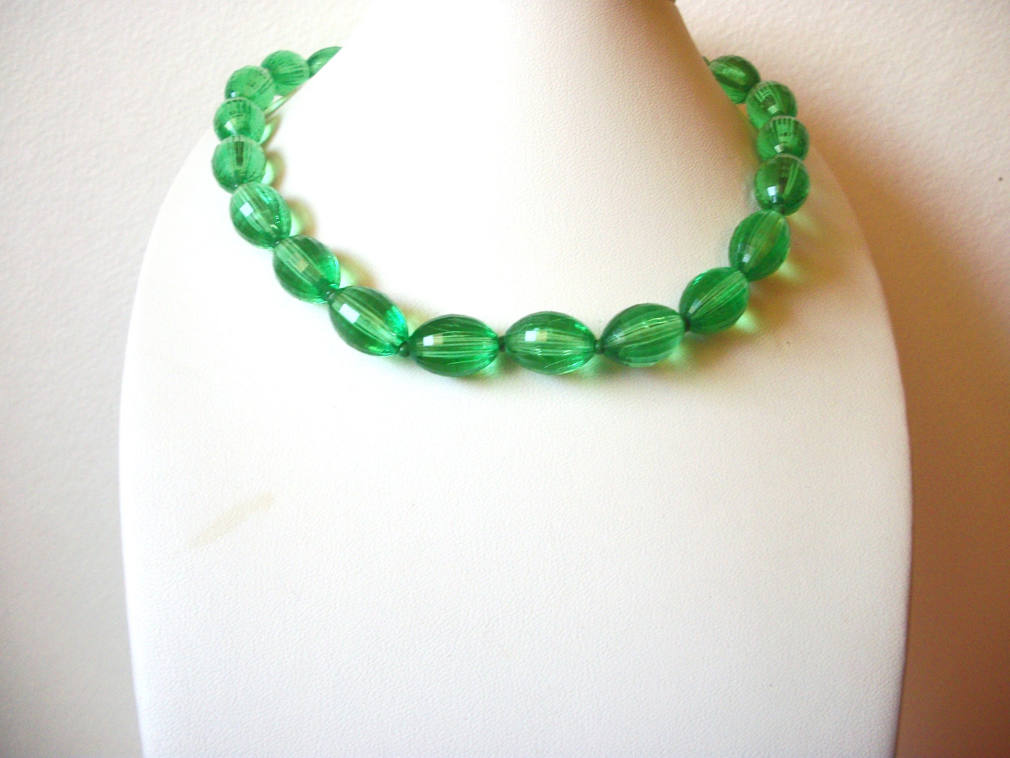 Vintage Translucent Green Acrylic Short Length Necklace 123120