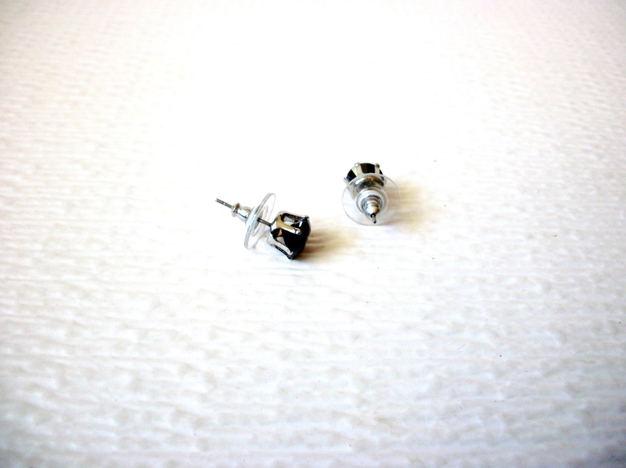 Small Black Rhinestone Stud Earrings 5917