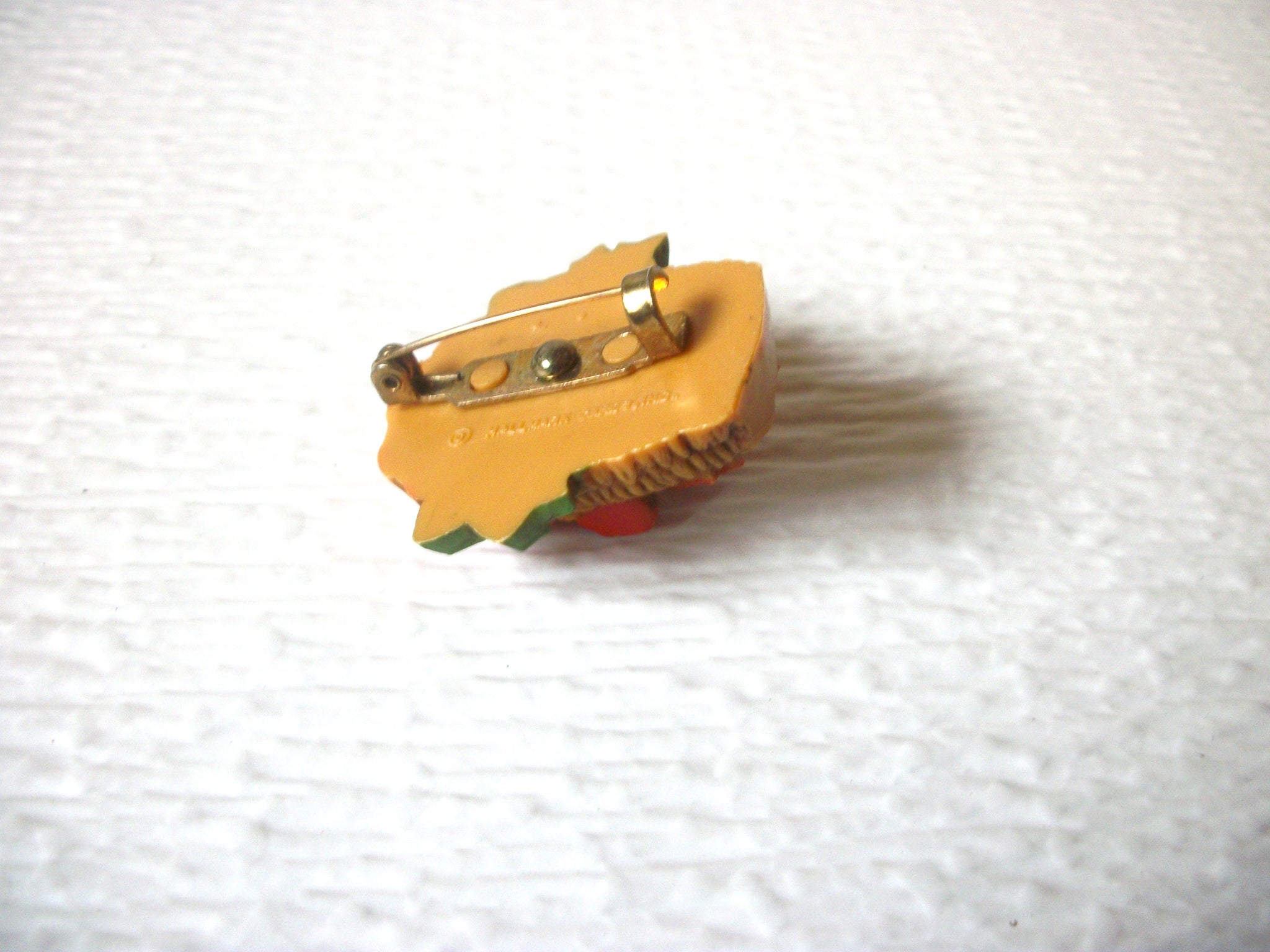 Vintage HALLMARK Fall Theme Fruit Plastic Brooch Pin 9216