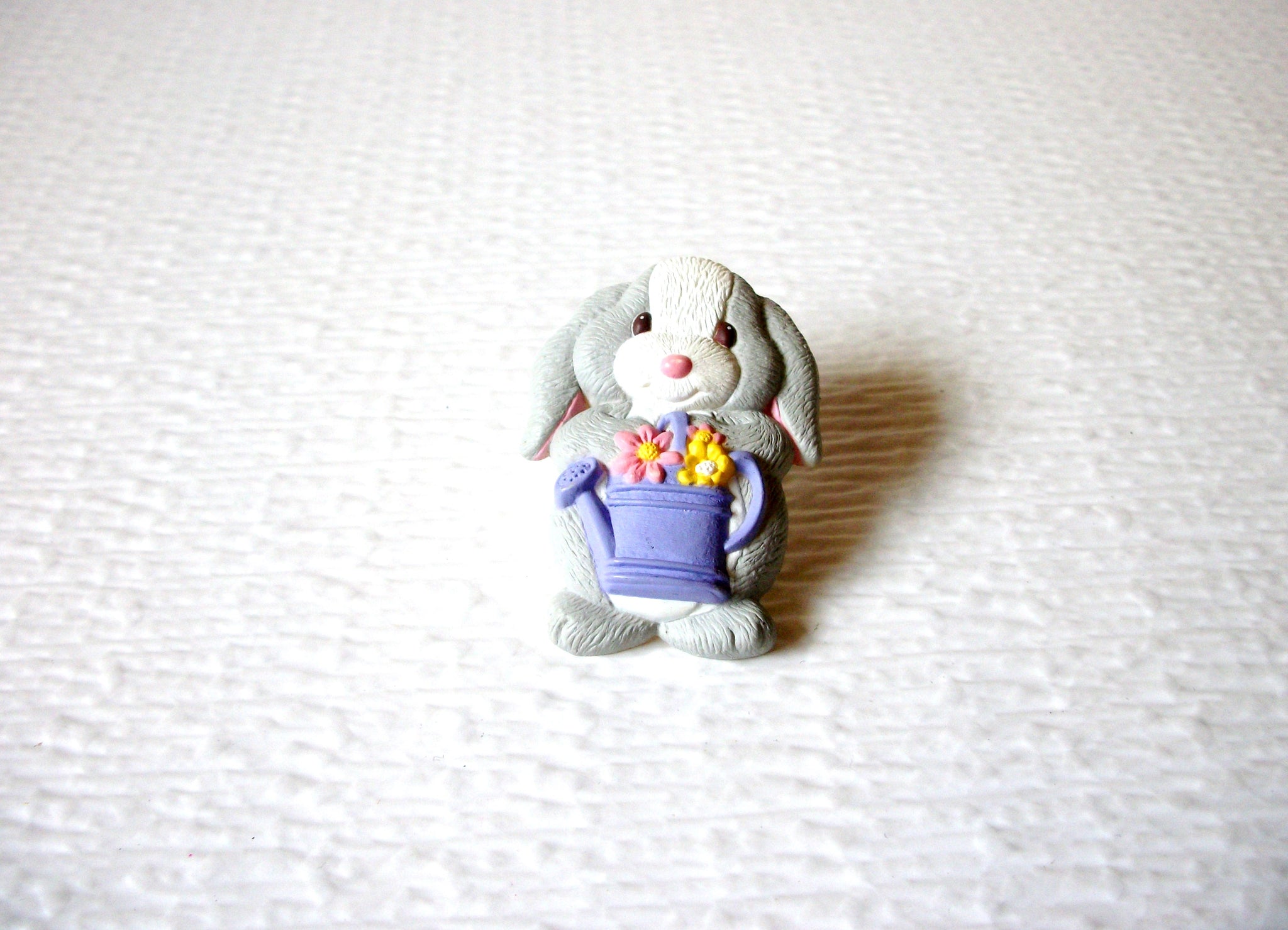 HALLMARK Vintage Bunny Plastic Brooch Pin 91317