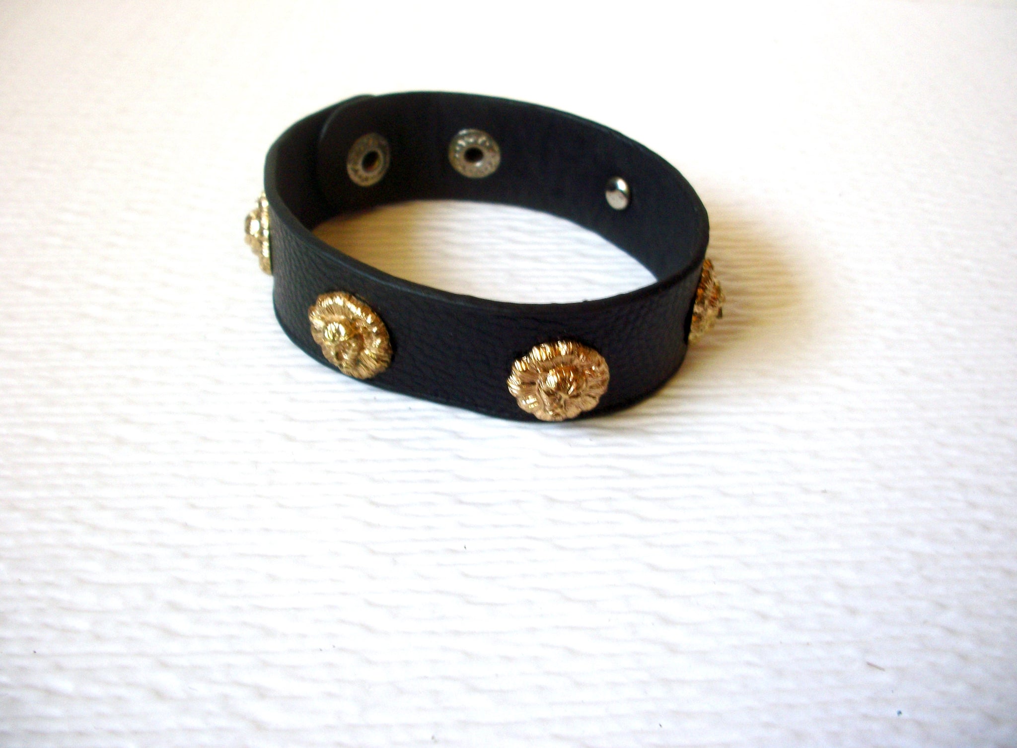 Vintage YIK FUNG Adjustable Black Leather Snap Band Bracelet Lion Head Bracelet 60116