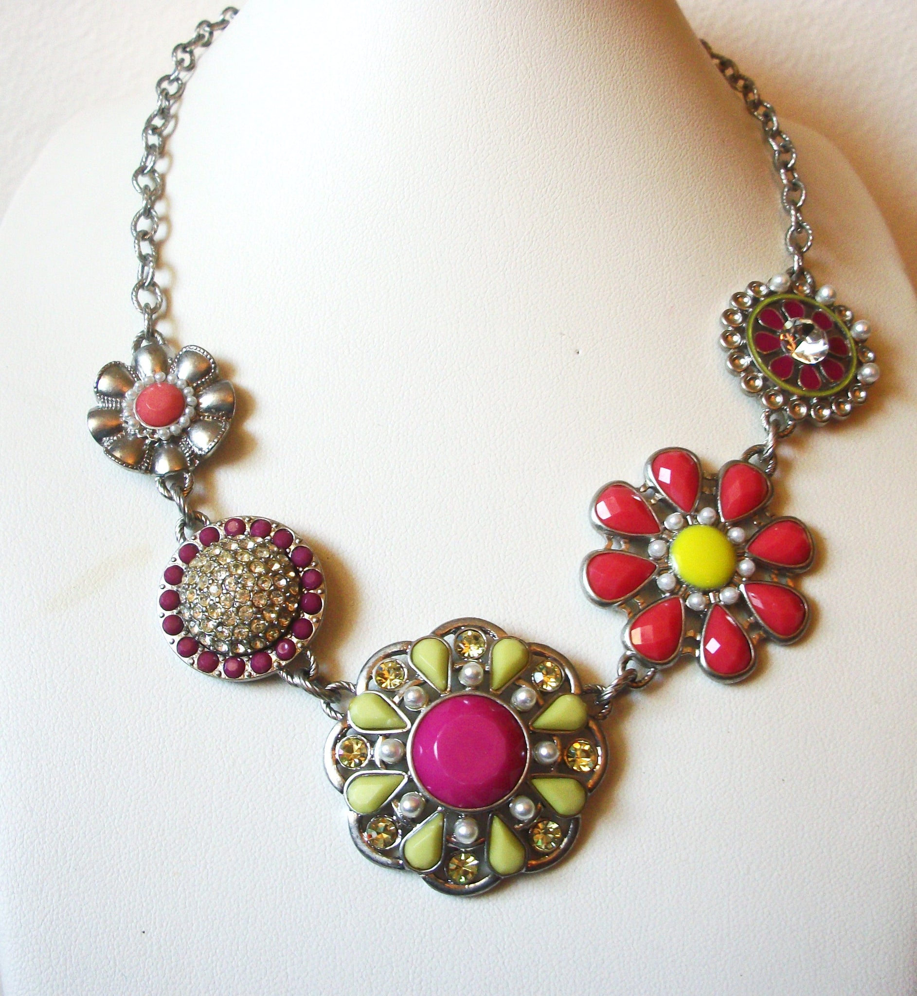 Vintage Designer Flower Bejeweled Rhinestone Necklace 123120