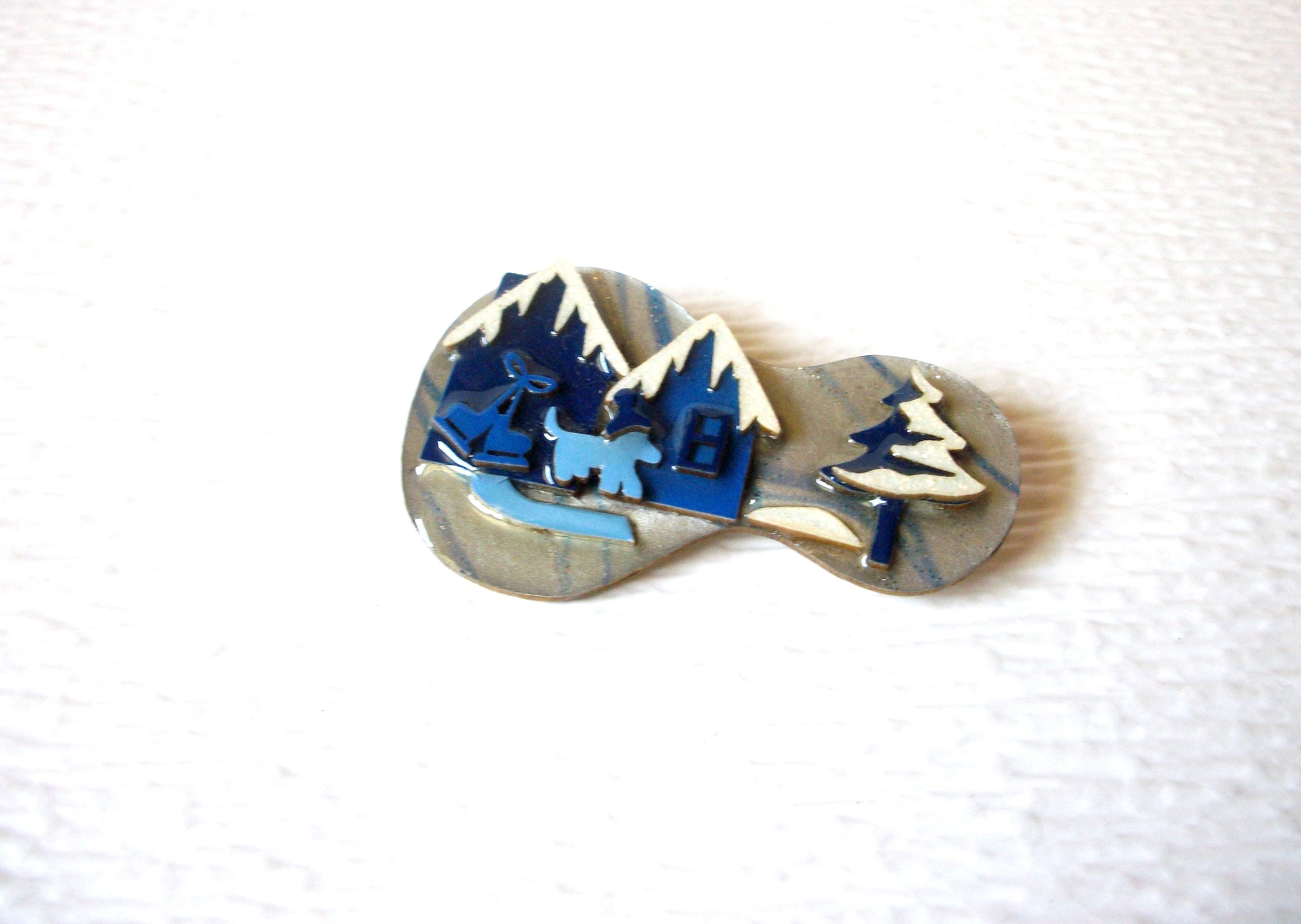 RARE Lucinda House Pins Christmas Theme House In The Mountains Lucinda Pins 91517