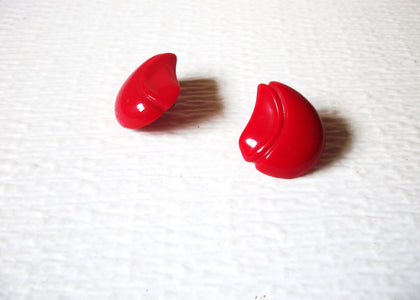 Retro Red Molded Old Plastic Pierced Earrings 71517