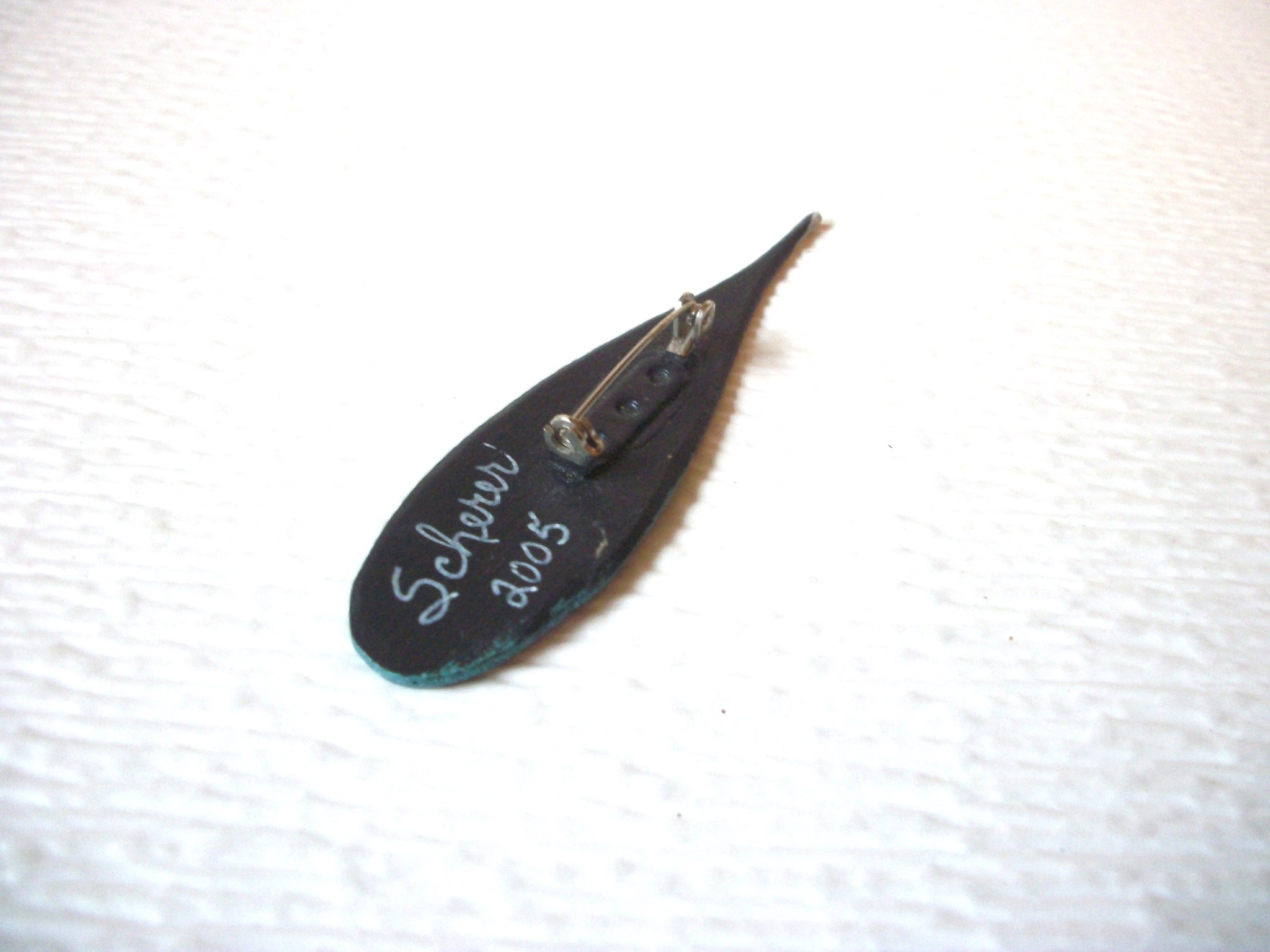 Hand Painted 2005 Wood feather Brooch Pin 123116