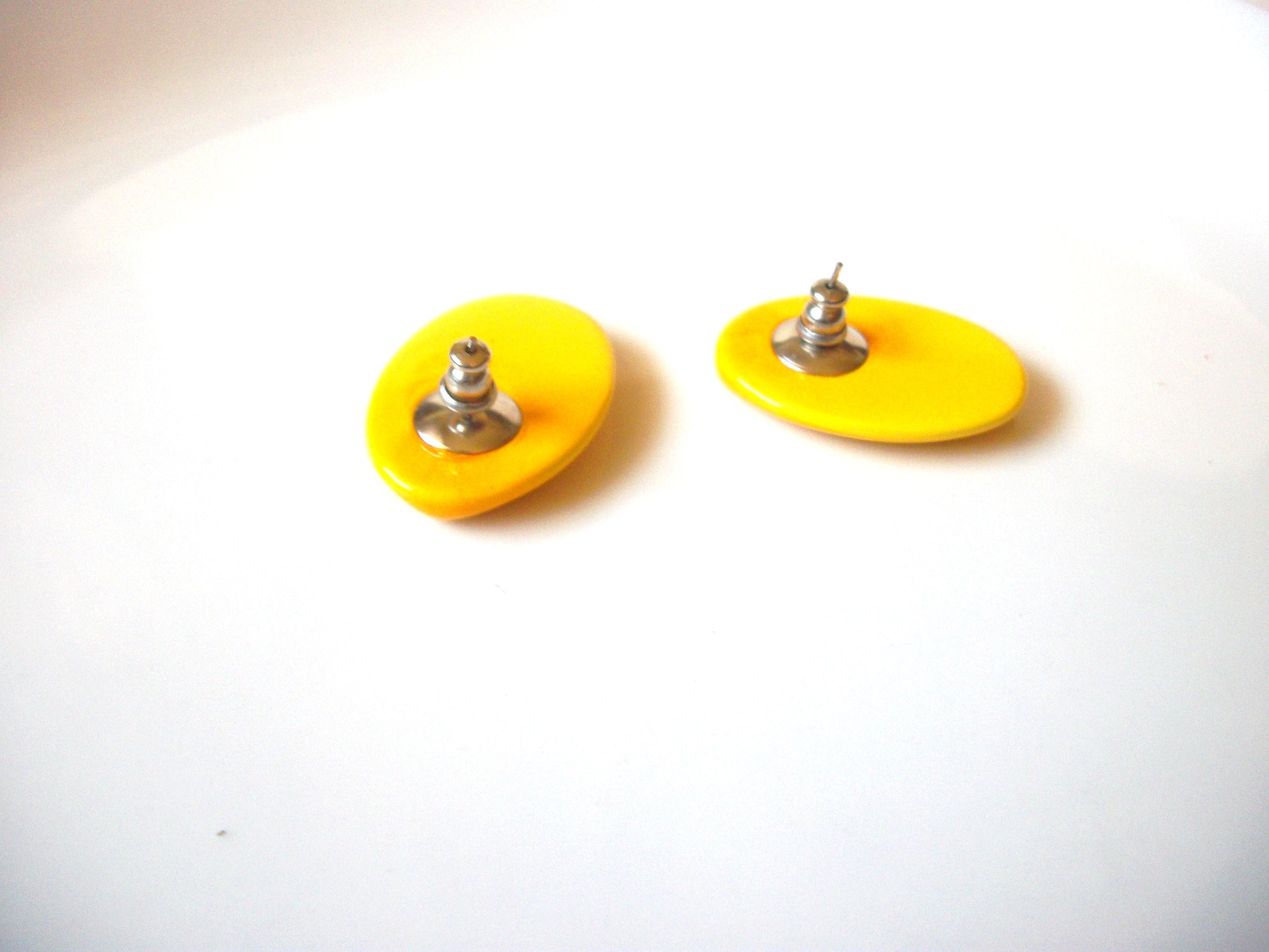 Retro Bright Yellow Old Plastic Earrings 82217