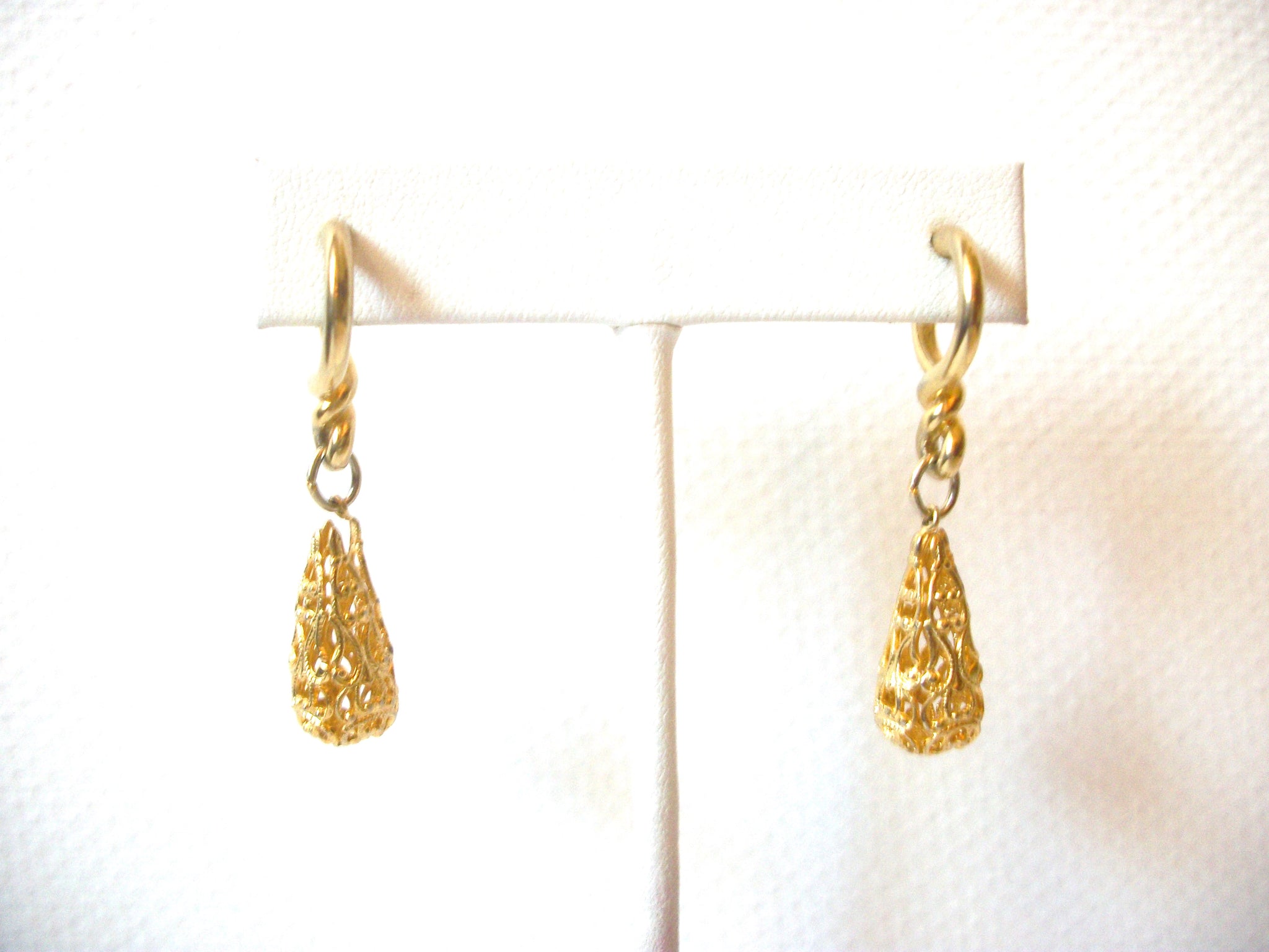 Retro Gold Toned Damask Dangle Earrings 9216