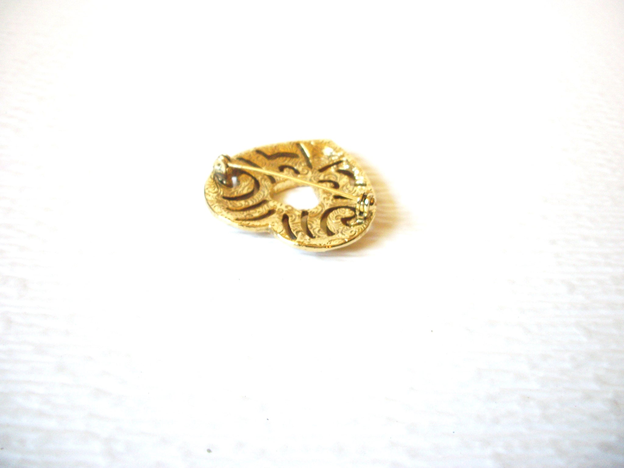 Vintage Gold Toned Filigree Heart Brooch Pin 121216