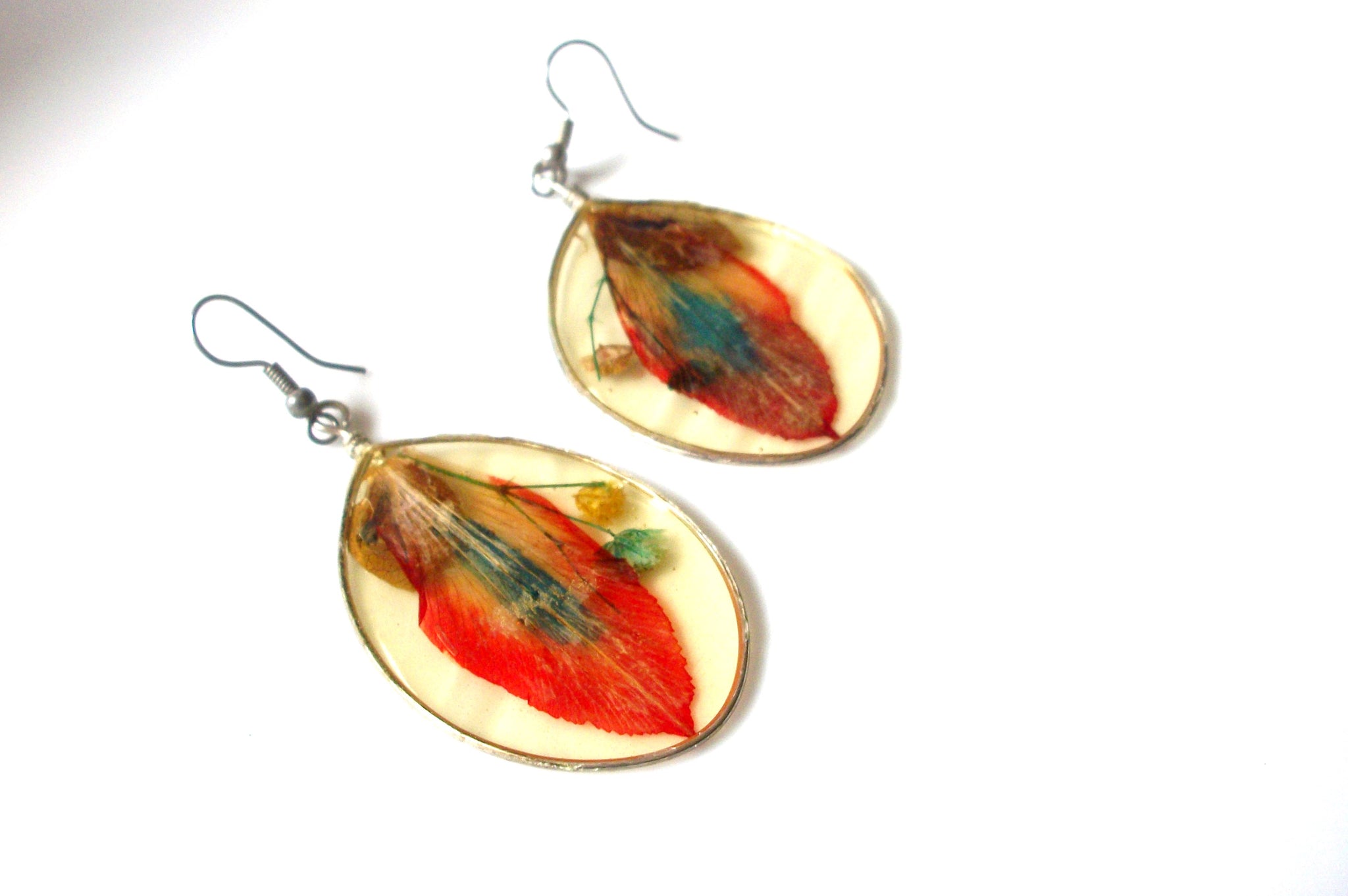 Vintage Pressed Flower Leaves Glass Dangle Earrings 92816