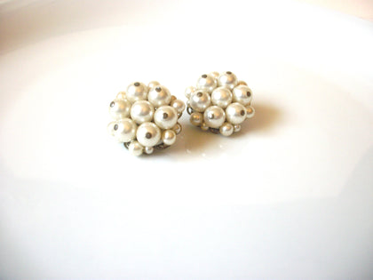 Vintage White Glass Pearl Cluster Clip On Earrings 80417