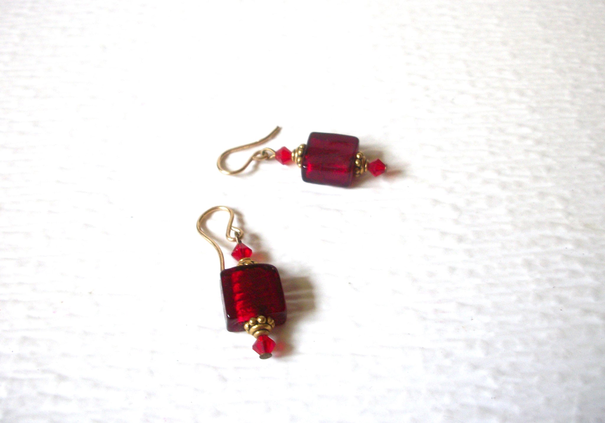 Red Foil Glass Gold Toned Dangle Earrings 72017