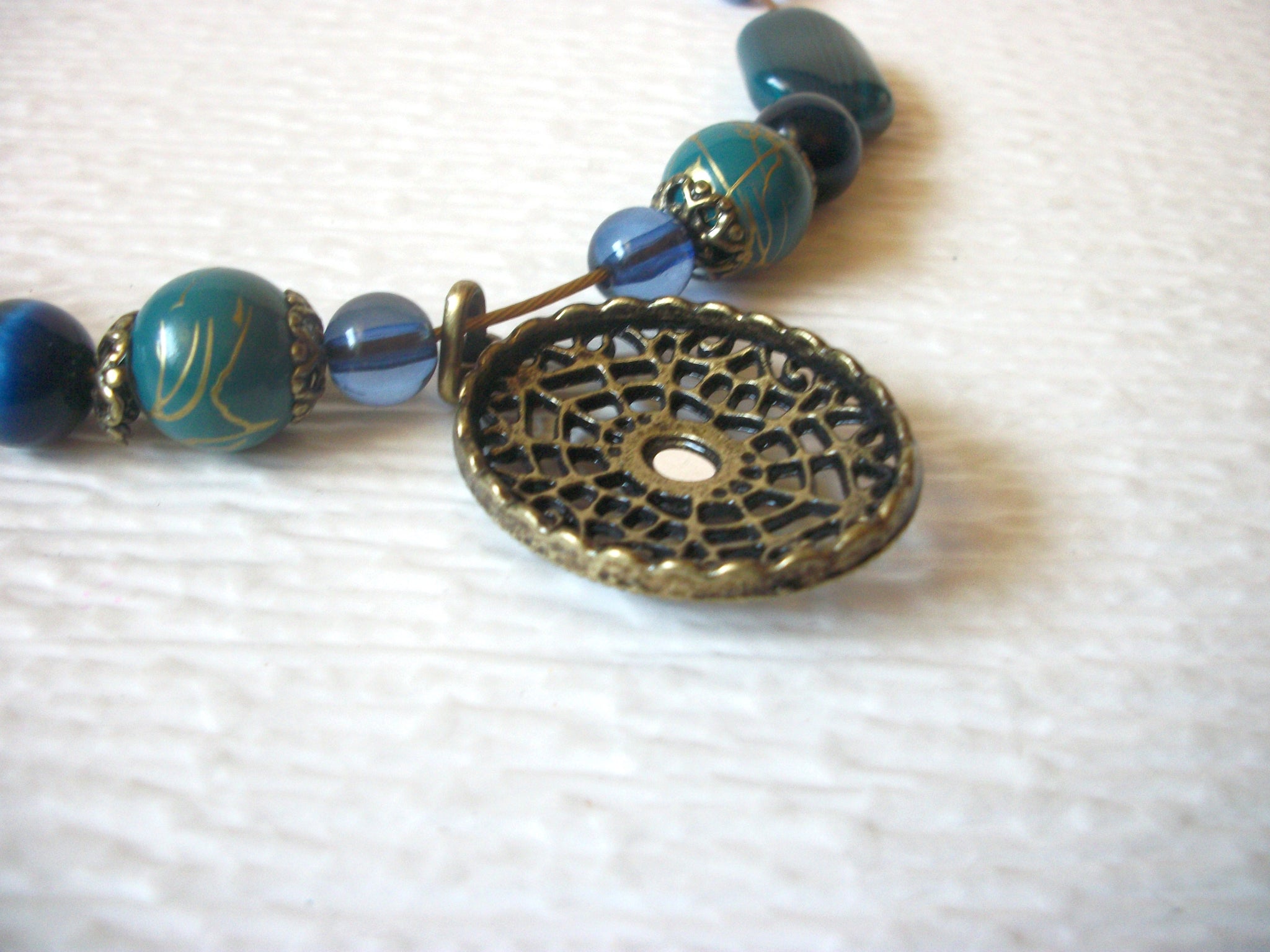 Romantic Vintage NWT Blue Teal Green Gold Toned Filigree Pendant Necklace 91617