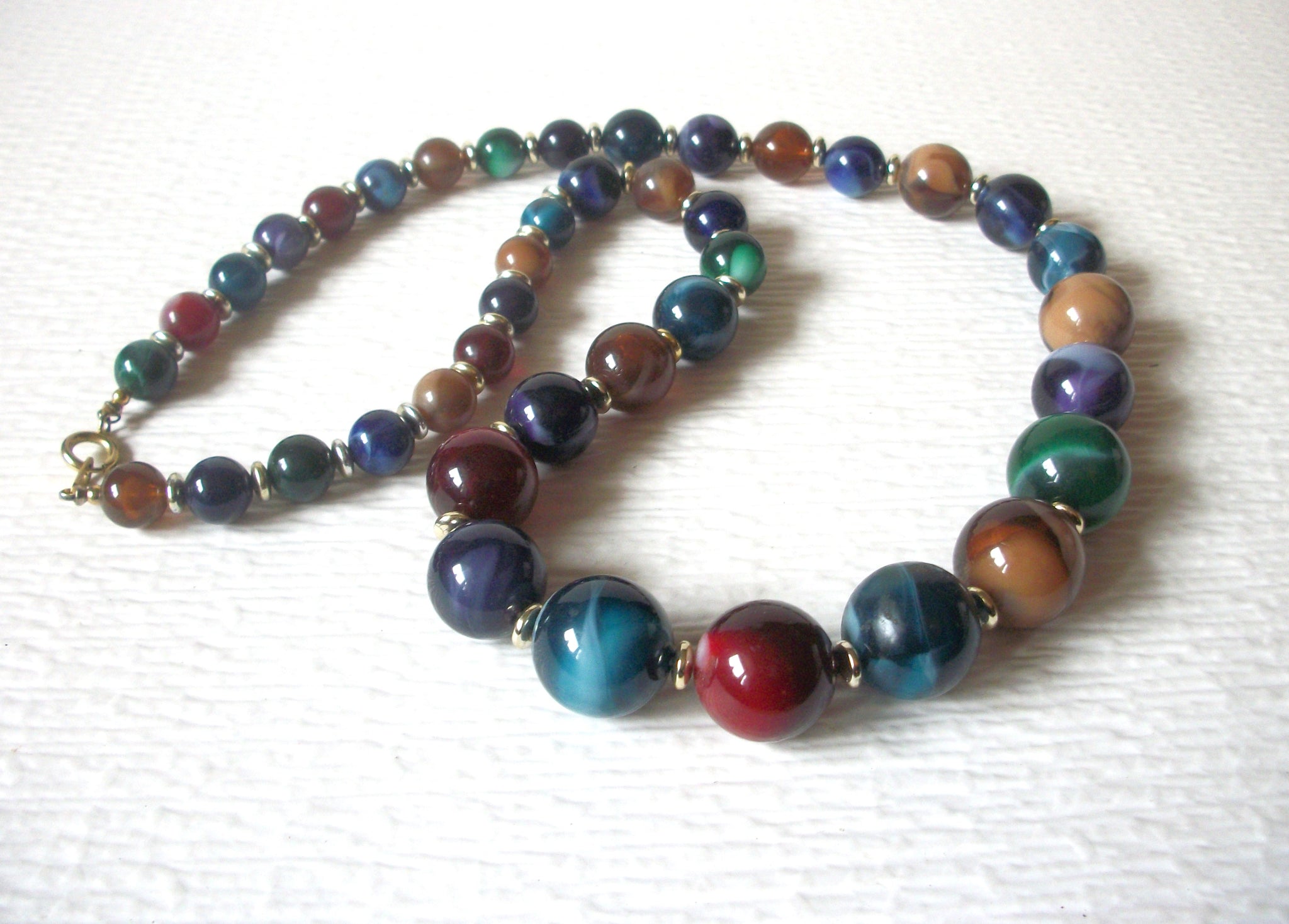 Retro Colorful Marbleized Old Plastic Necklace 5917