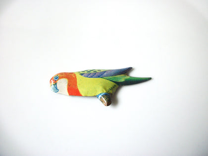 JAPAN Vintage Tin Litho Parakeet Brooch Pin 92017