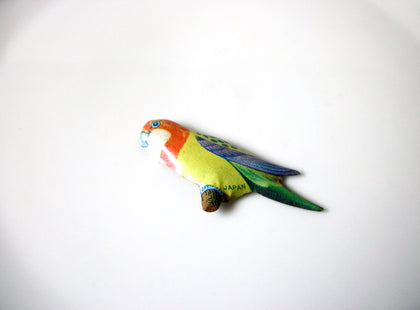 JAPAN Vintage Tin Litho Parakeet Brooch Pin 92017