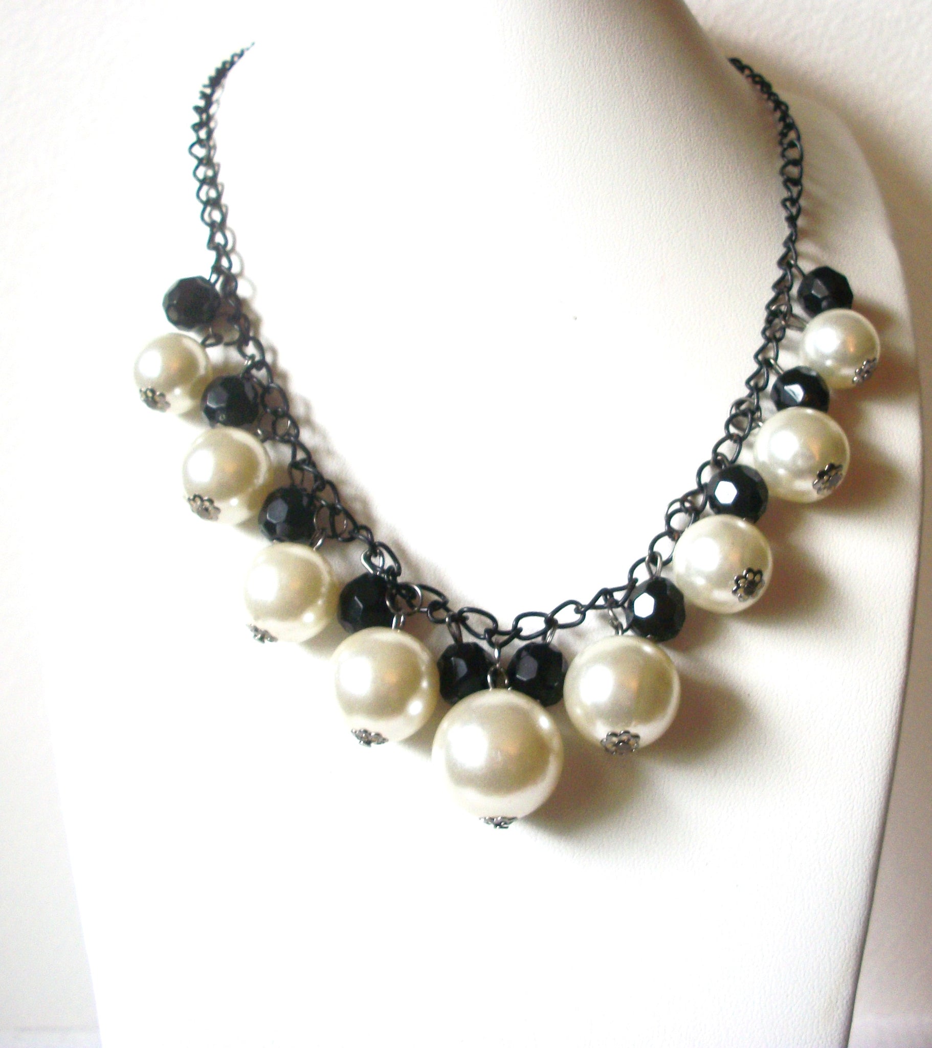 Retro Faux Pearl Cluster Necklace 122920