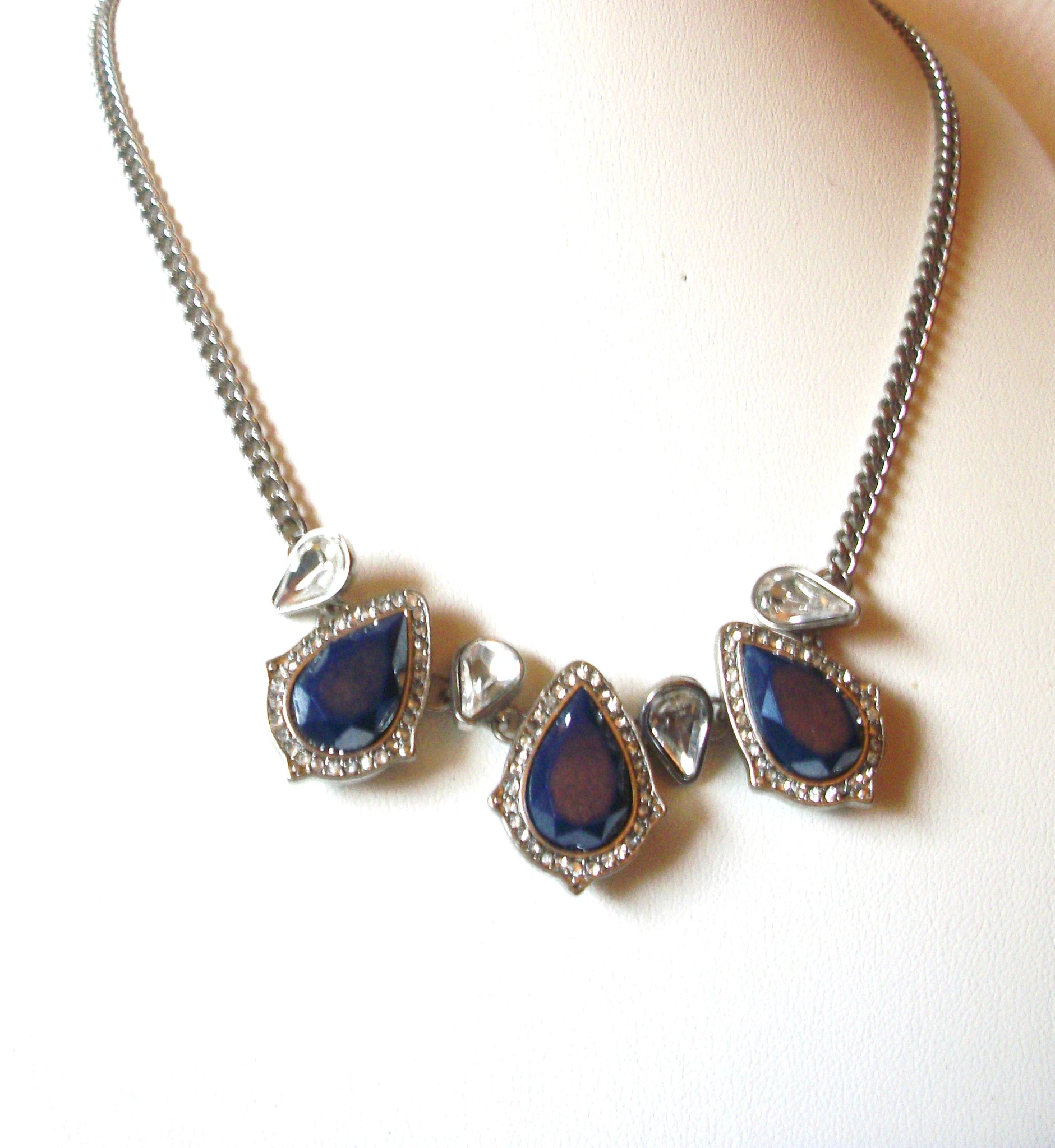 Vintage NM Silver Toned Blue Clear Rhinestone Necklace 122916