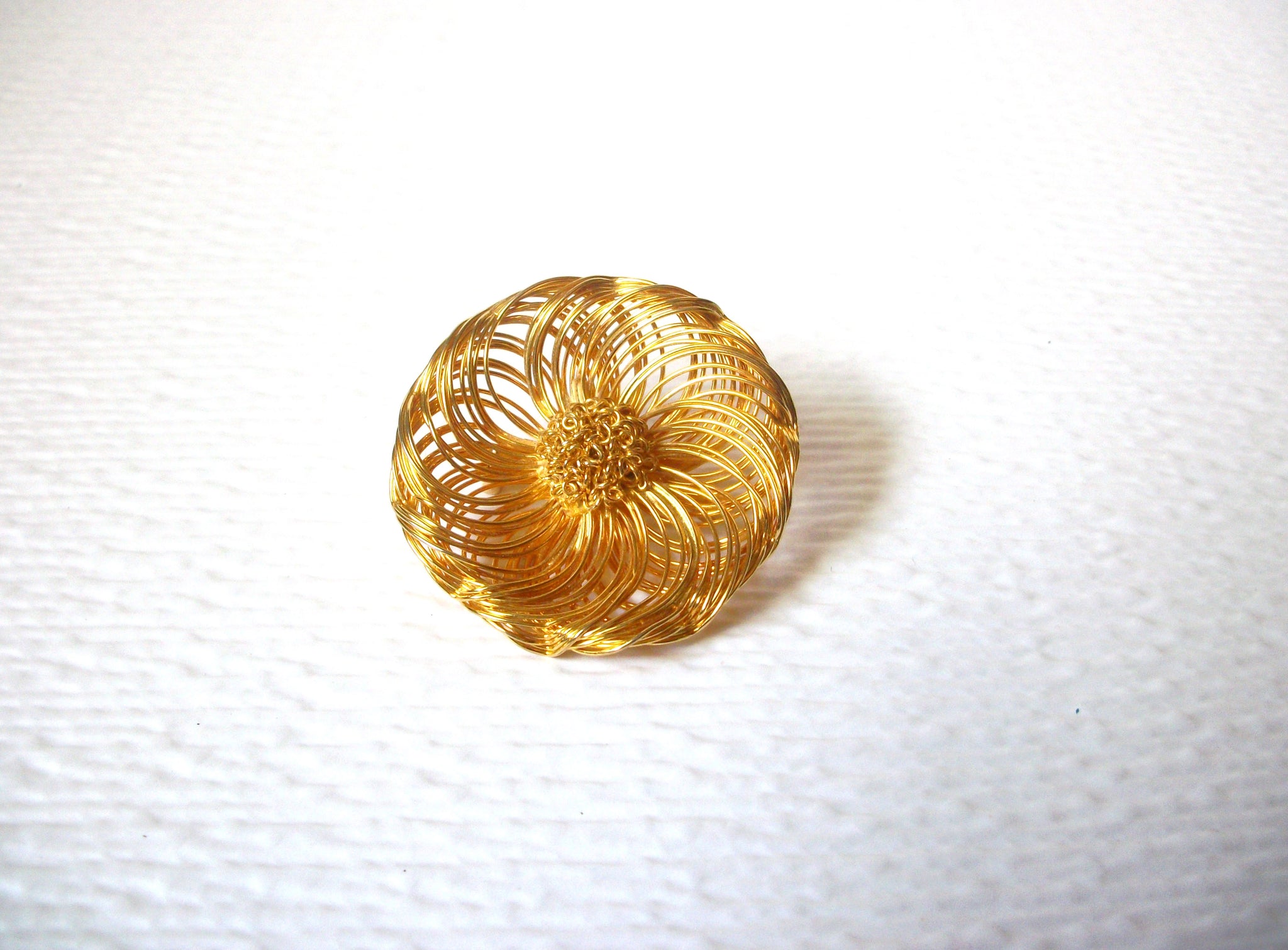 Flower Floral Gold Toned Vintage Wired Brooch Pin 122120