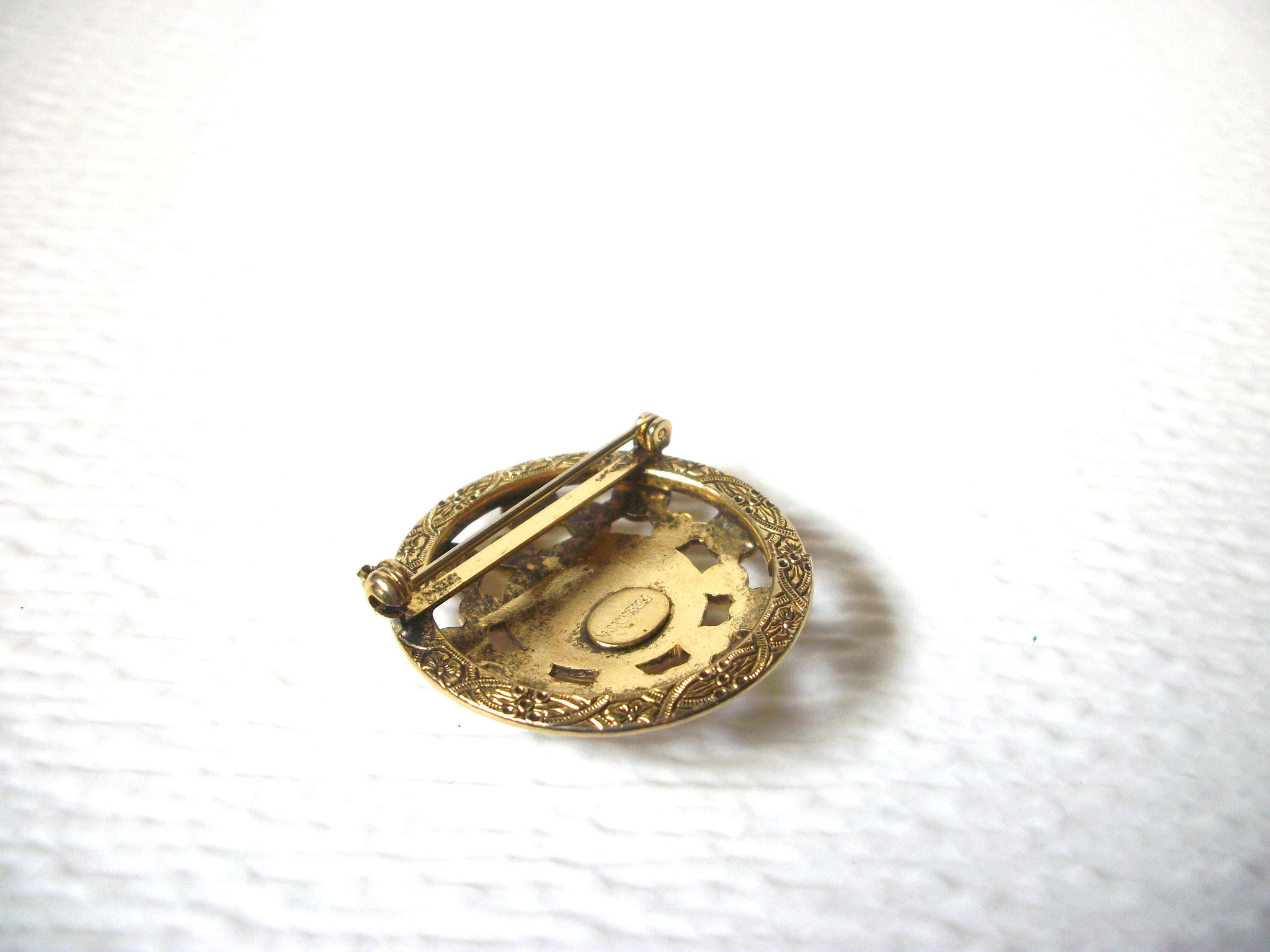 Freirich Vintage Brooch Gold Tone Red Enameled 122120