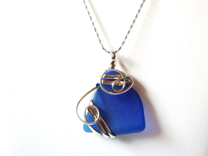 JAPAN 1950s Wire Wrapped Blue Frosted Glass Pendant Necklace 122320