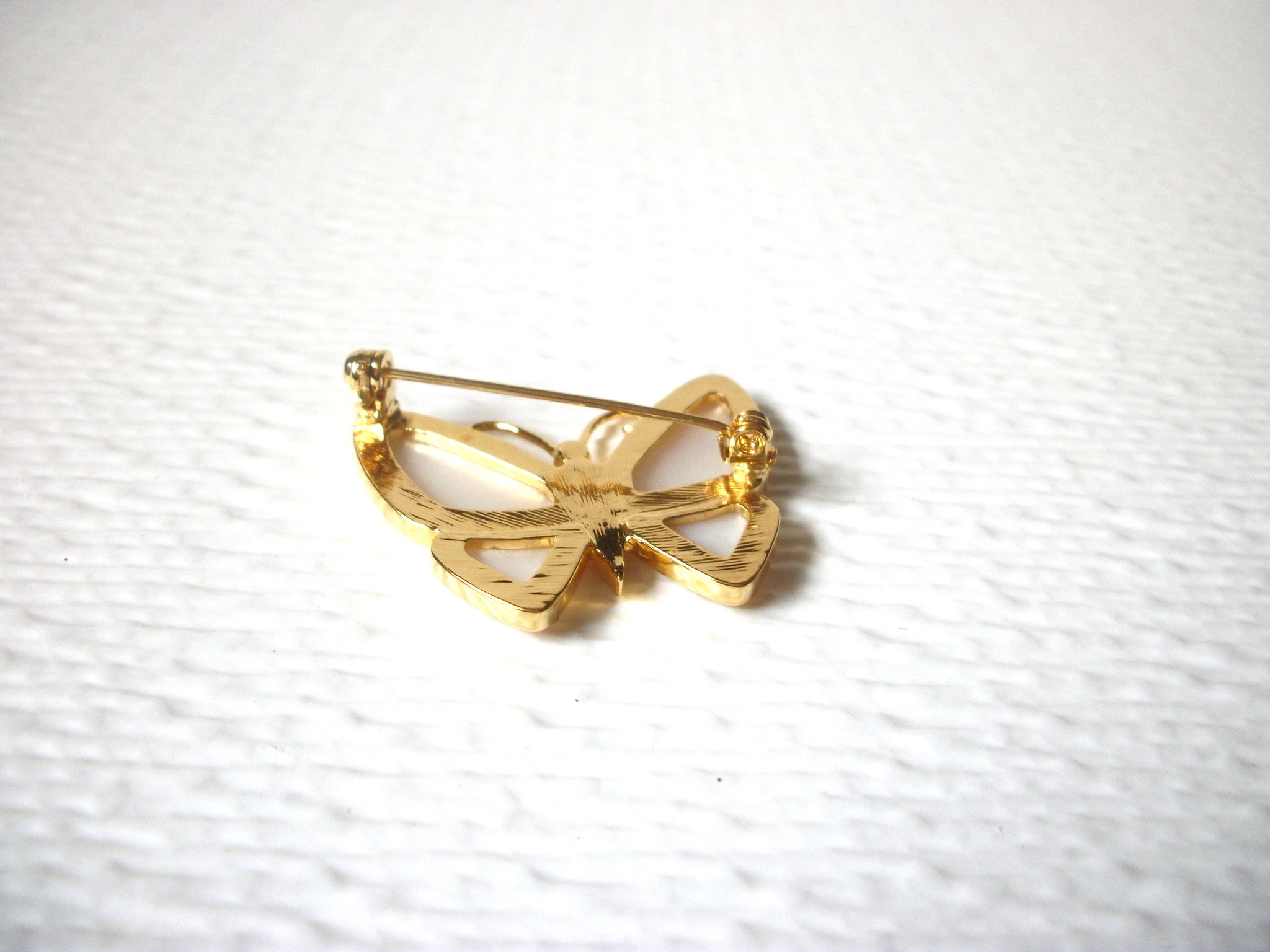 Gold Toned Frosted Glass MOP Butterfly Retro Brooch Pin 122420