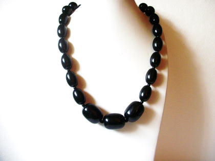 Retro Chunky Black Acrylic Necklace 122520