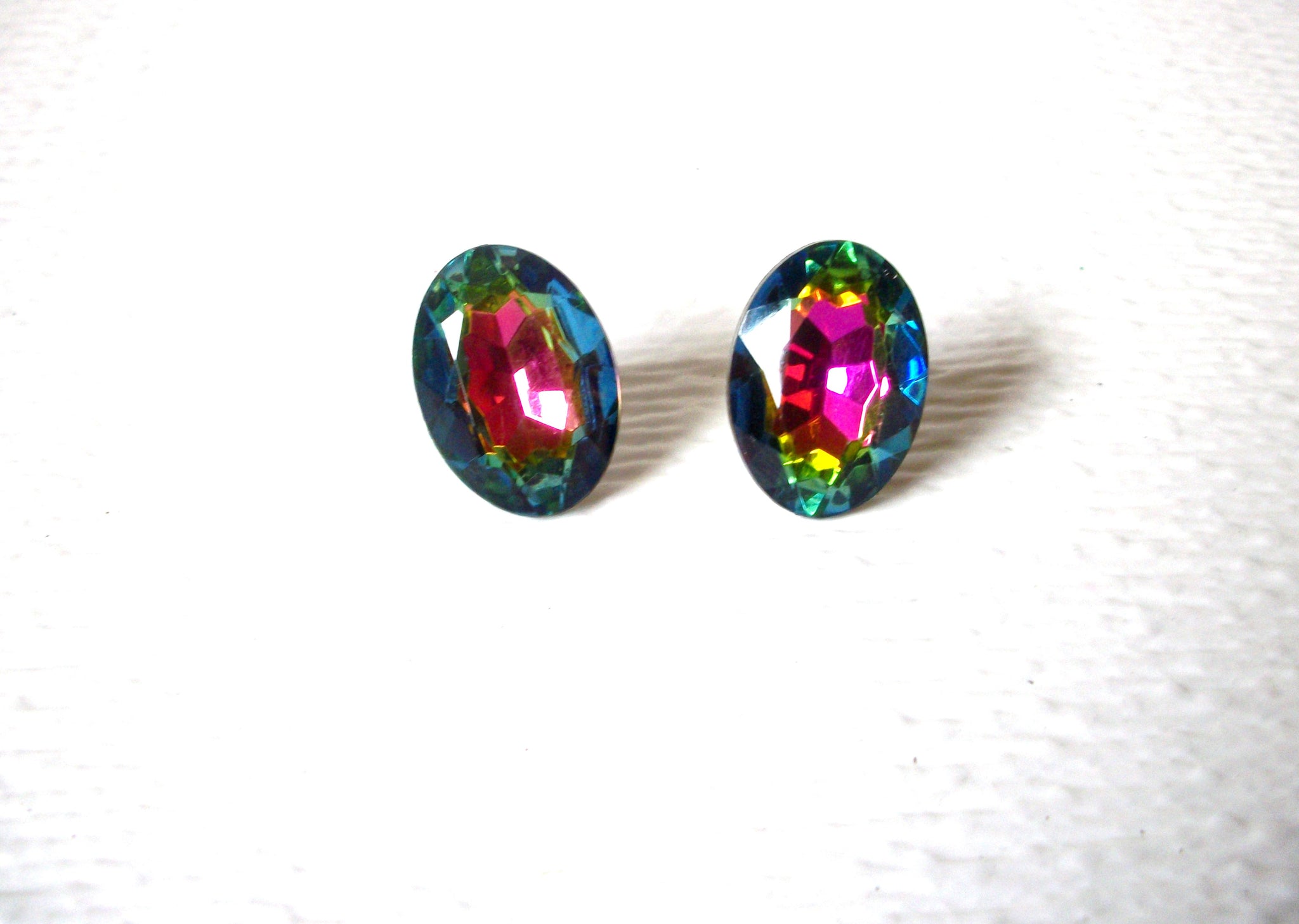 Iridescent Peacock Faceted Acrylic Earrings 122620