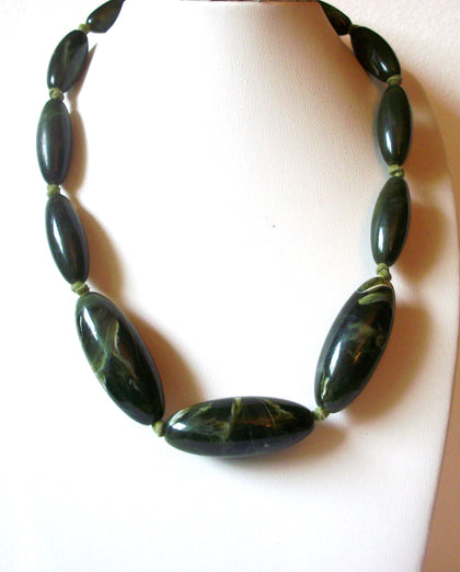 Forest Green Marbleized Glass Necklace 122520