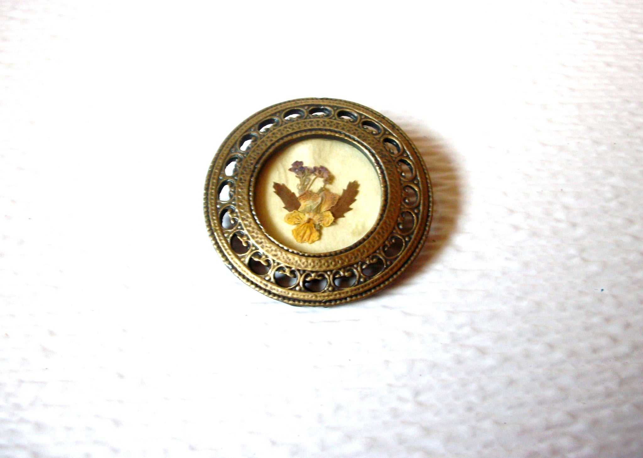 Brass Dried Flower Vintage Brooch Pin 122620
