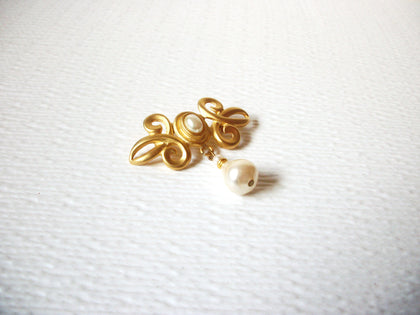 Vintage Matte Gold Toned Faux Pearl Brooch Pin 122720
