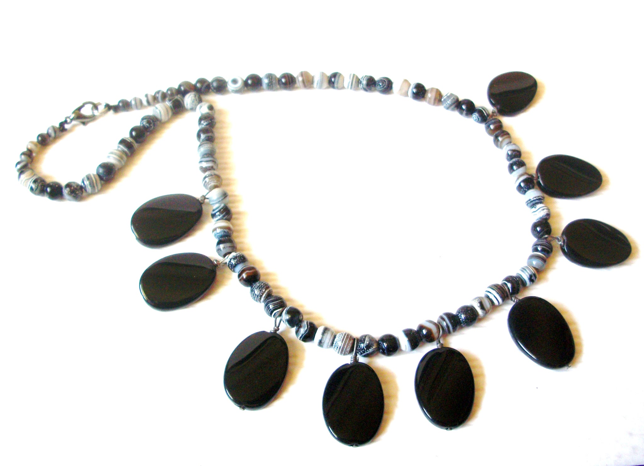 Onyx Striped Agate Semi Precious Stone Necklace 122720