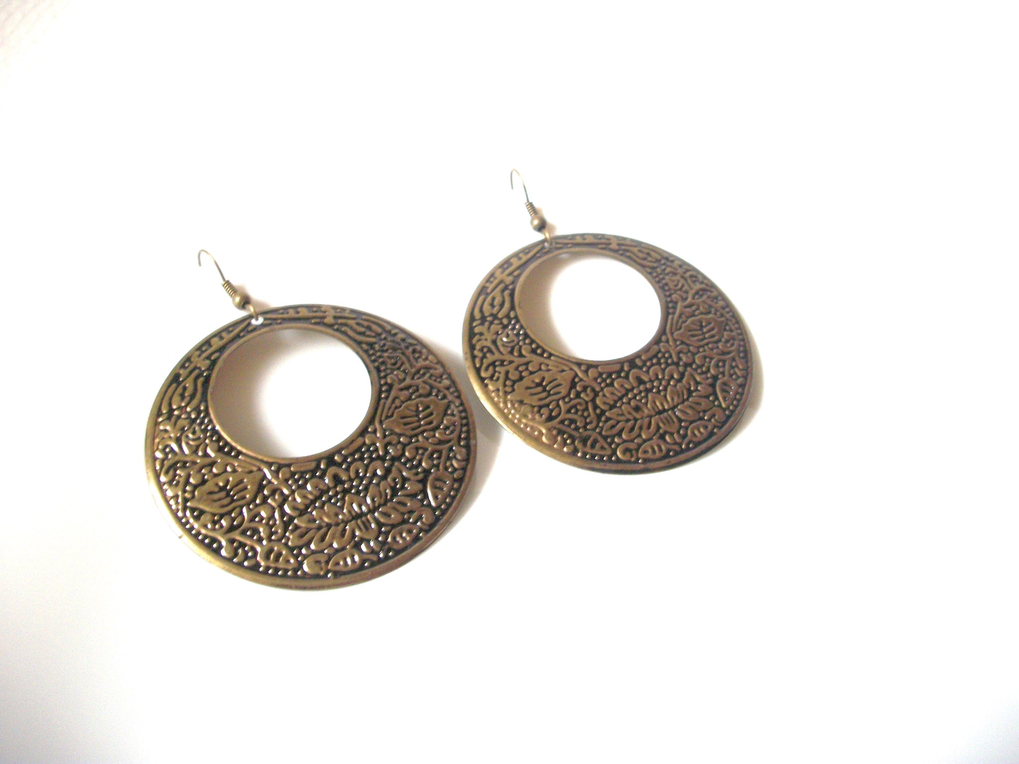 Retro Antiqued Gold Toned Dangle Hoop Earrings 101720