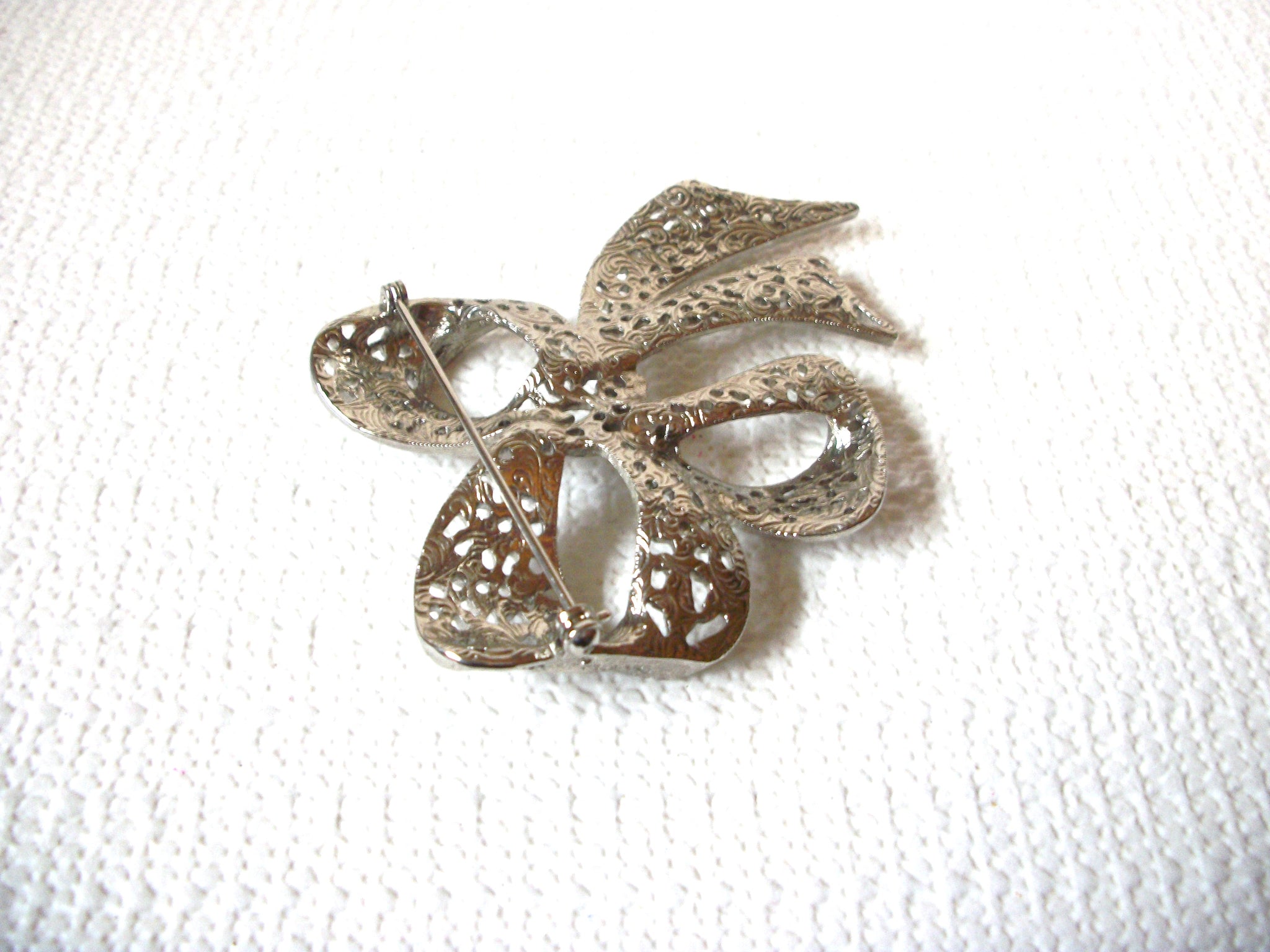 Vintage Large Silver Toned Bow Tie Brooch Pin 71218S